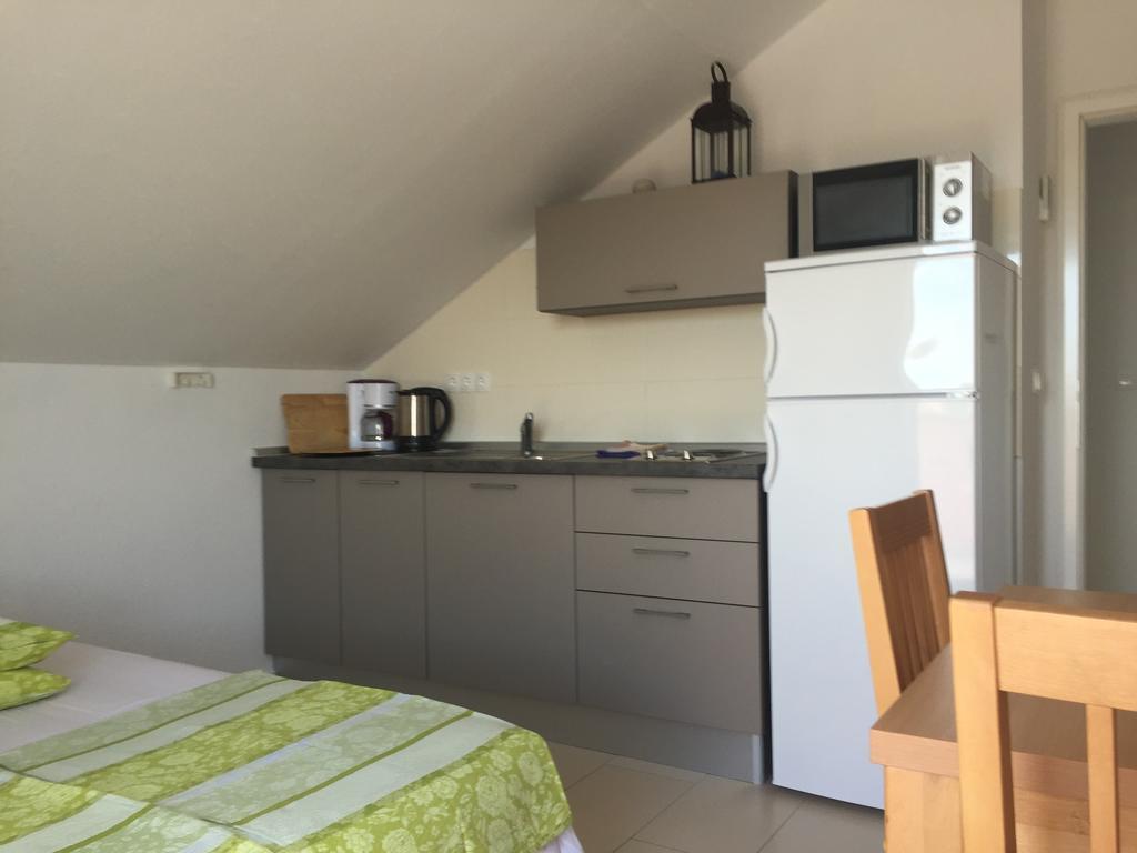 Apartment Juric Трогир Екстериор снимка