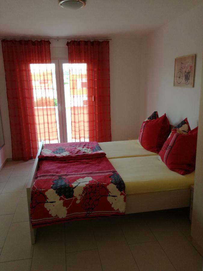 Apartment Juric Трогир Екстериор снимка