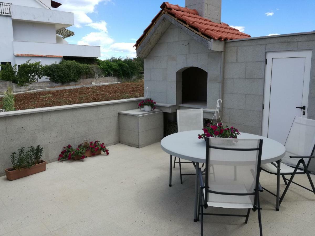 Apartment Juric Трогир Екстериор снимка
