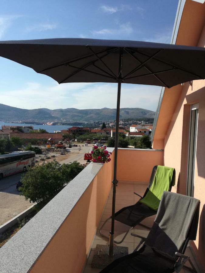 Apartment Juric Трогир Екстериор снимка