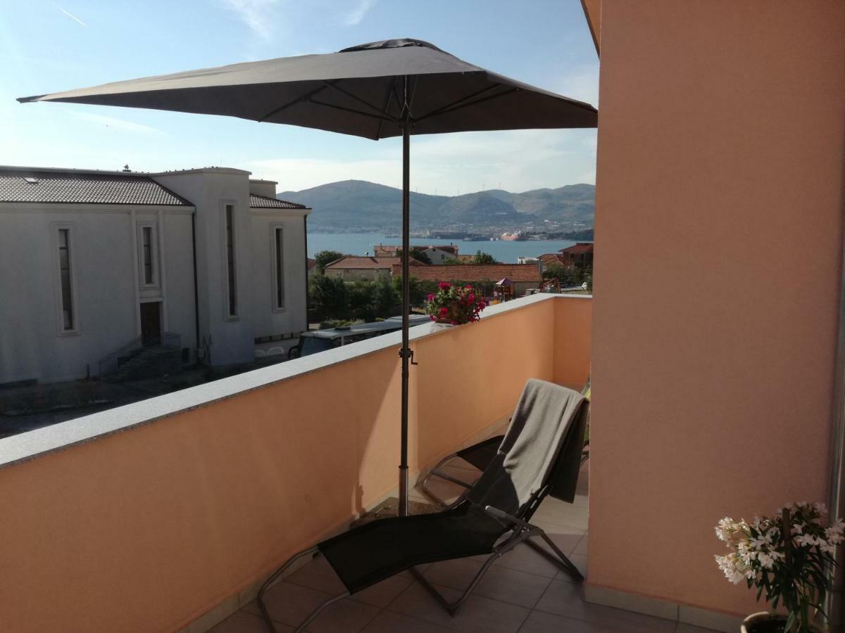Apartment Juric Трогир Екстериор снимка