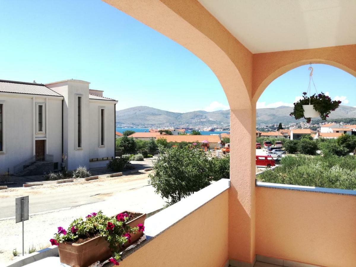 Apartment Juric Трогир Екстериор снимка