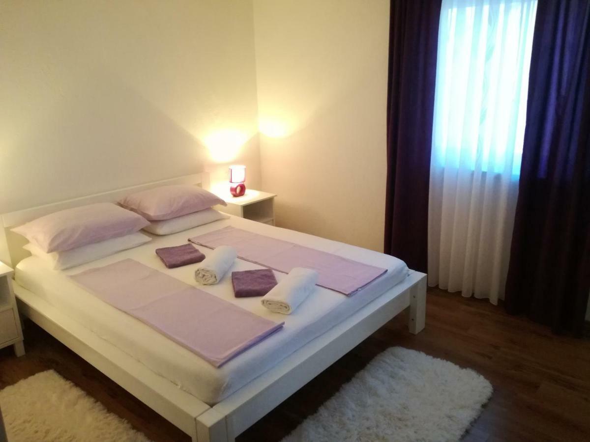 Apartment Juric Трогир Екстериор снимка