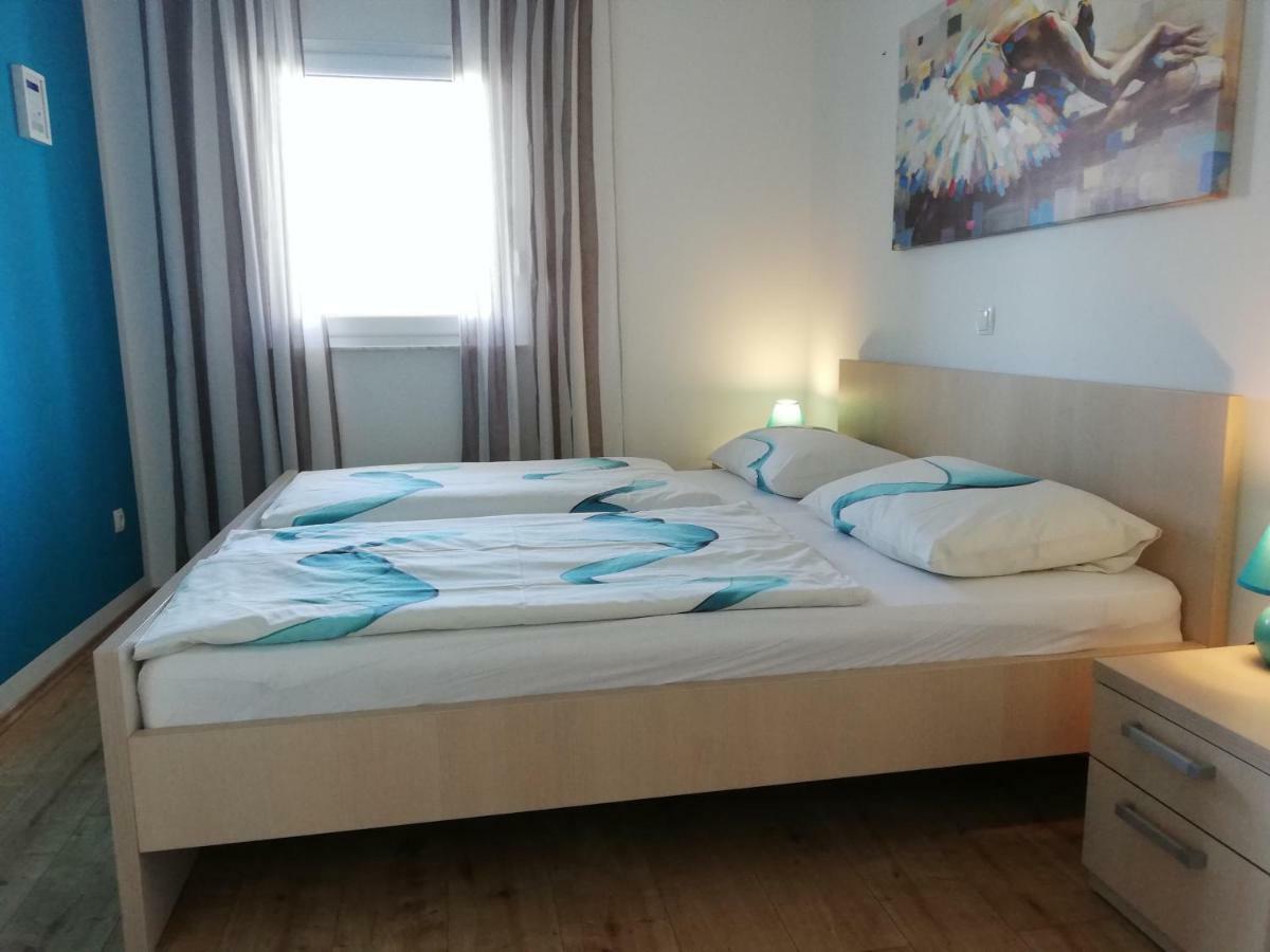 Apartment Juric Трогир Екстериор снимка